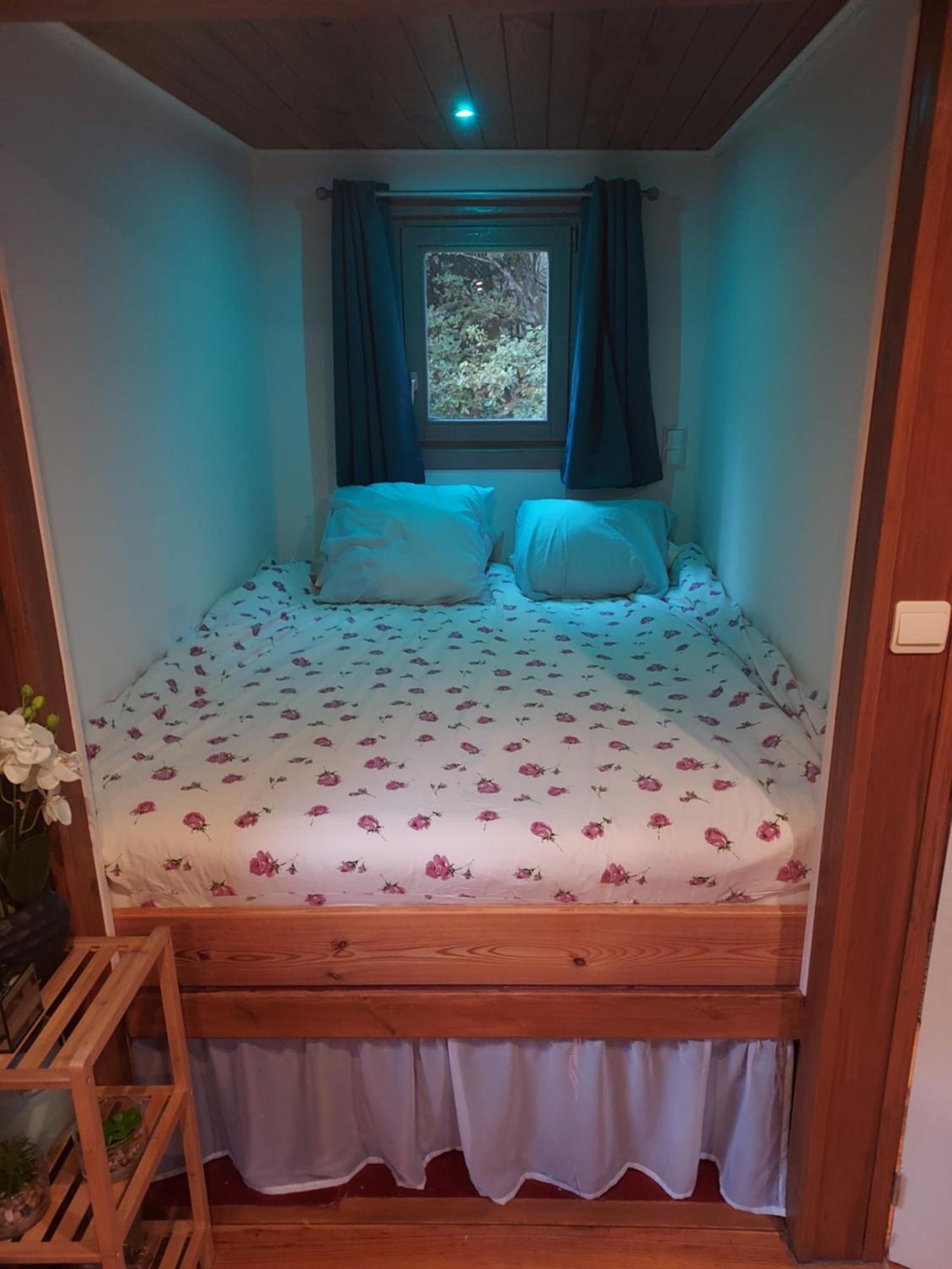 Chalet Roulotte De Lustin